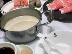 -红鼎豆捞·非遗鲍皇汤火锅(宝丰路店)