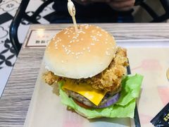 -牛纽塔·牛人堡(群众路店)