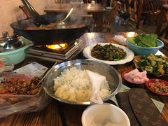 -富正毅三下锅·湘西韵味(天门山索道店)