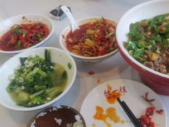 -独一佳老胡湘菜馆(矿山路店)