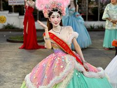 -金东尼人妖秀