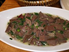 -侬佳蒸菜馆(听潮店)