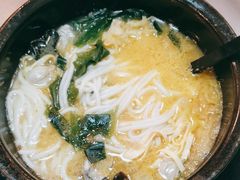 -灵芝妹子海鲜米线(瓦房店新玛特店)