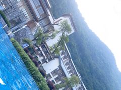 -英德宝晶宫天鹅湖茶语温泉