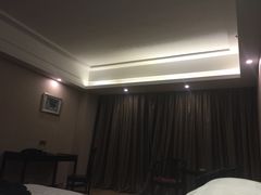 -张家界大成山水国际大酒店