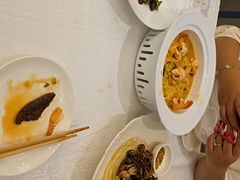 -品海楼·大连海胆锅贴馆(东港店)