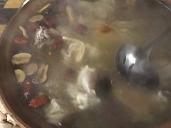 -威邵鸡煲(西华路总店)