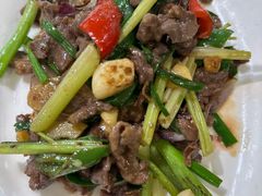 姜葱炒牛肉-横琴湖畔美食