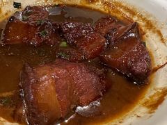 红烧黑猪肉-卢大鲜鱼头捞饭(美利广场店)
