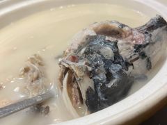 大砂锅炖鱼头汤-丹江渔村(首都机场店)