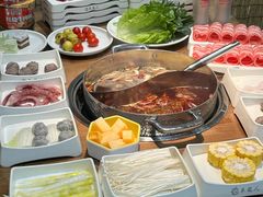 -来龍儿鲜切牛肉自助老火锅