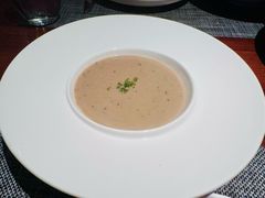 -MONICH牛排融合餐厅(和义大道购物中心店)