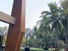 -三亚湾海居铂尔曼度假酒店