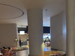 -涨巢·潮玩水疗局