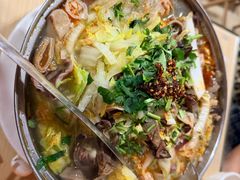 -闫家驴肉老店(华电一校店)