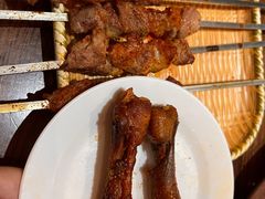 -艾力江和田馕坑烤肉店