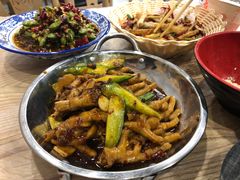 -江城燕子大排档(江汉路步行街店)