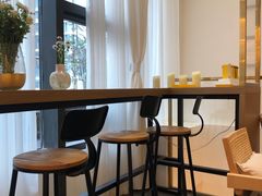 靠窗位-角落低卡烘焙(正弘城店)