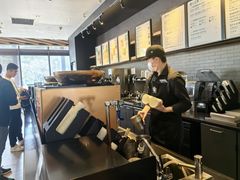 -星巴克臻选(莘庄仲盛店)