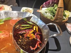 -由衷贵州酸汤牛肉火锅(新桥店)