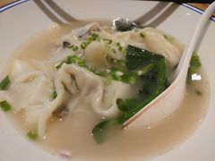 乌鸡汤抄手-村外有星光小食铺(解放碑1089店)