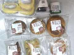 -炉边皮皮·烘焙甜品工厂店