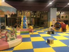-天空之城欢乐嘉年华苏州店(环球188广场店)