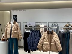 -URBAN REVIVO(七宝领展广场店)