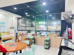 -老何家后安粉·糟粕醋海鲜火锅(三亚湾椰梦长廊店)