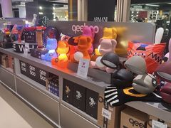 -文艺复兴百货(米兰大教堂广场店)