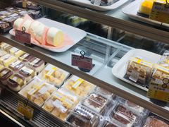 面包甜点陈列柜-新侨三宝乐面包店(崇文门店)