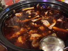 -金海椒罐罐鲢鱼(东方桂苑店)