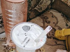 -锦明酸奶店新疆特产(斯大林西路四巷店)