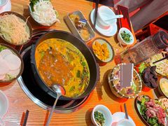 -黔三一夺夺粉酸汤火锅(百信店)