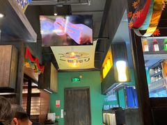 大堂-肉魁屋·烧肉·烧鸟·酒场(高新店)