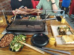 -海拉尔碳烤羊腿烤鸽子(吕营店)