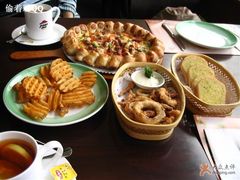 薯格、鱿鱼圈、欢乐共享-必胜客(五道口店)