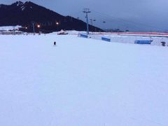 丝绸之路国际滑雪场-丝绸之路山地度假区滑雪场