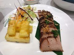西贡炭烧烤猪颈肉配菠萝-美奈小馆·越南料理(中航城君尚购物中心店)
