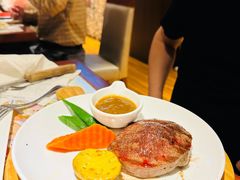 -斗牛士牛排餐厅(嘉里汇店)