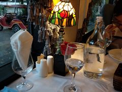 店内布置-火车头法国西餐厅