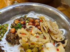 -地道战卤粉(名牌大厦店)
