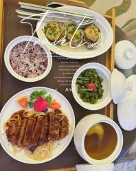 -臻康乃馨月子中心(集美店)