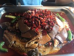 -辣尚瘾·烤鱼·新川菜(交大直营店)