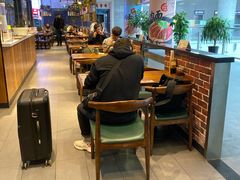 自助取餐区-李先生牛肉面大王(济南火车站候车室店)