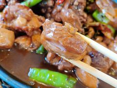 -八两八金·莱芜特色炒鸡(市南漳浦路店)