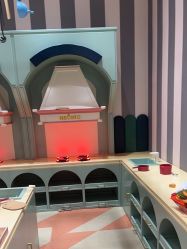 -奈尔宝家庭中心·亲子餐厅(鄞州万达店)