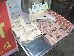 -正宗杂粮煎饼香软鸡蛋饼
