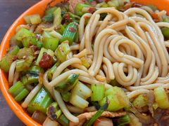 鸡肉炒米粉-玲玲米粉·新疆现炒米粉(大十字总店)