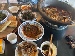 -都江堰石锅鱼